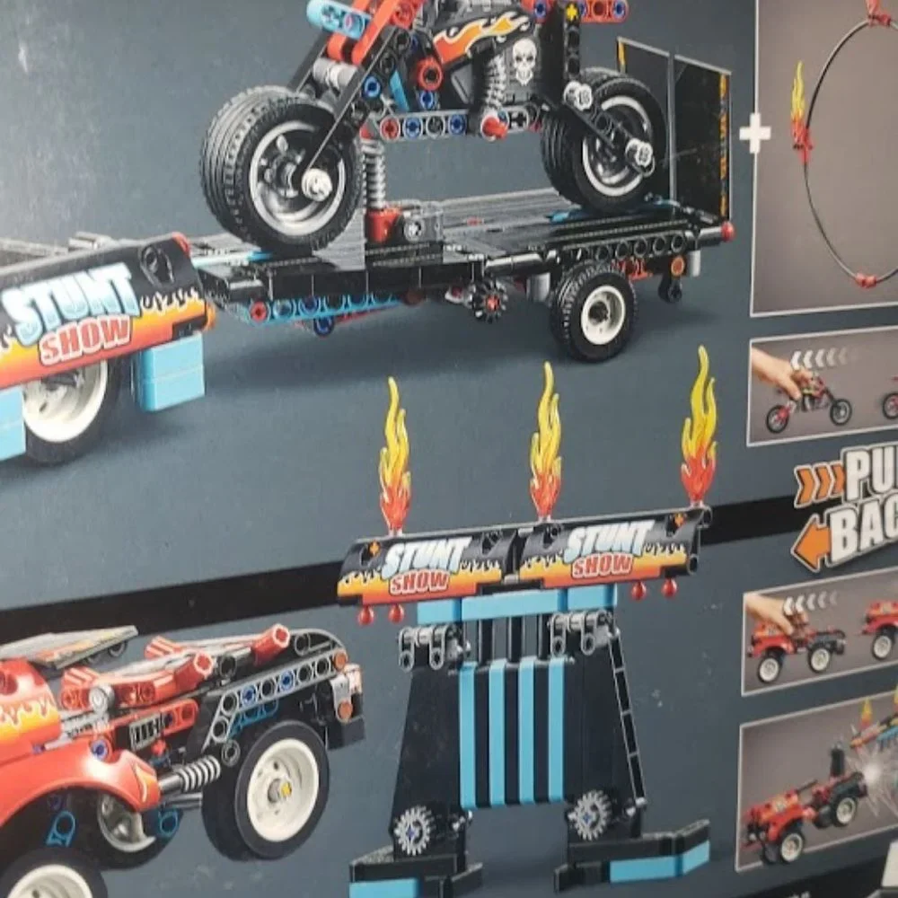 NEW SEALED LEGO Technic Stunt Show Truck & Motorcycle